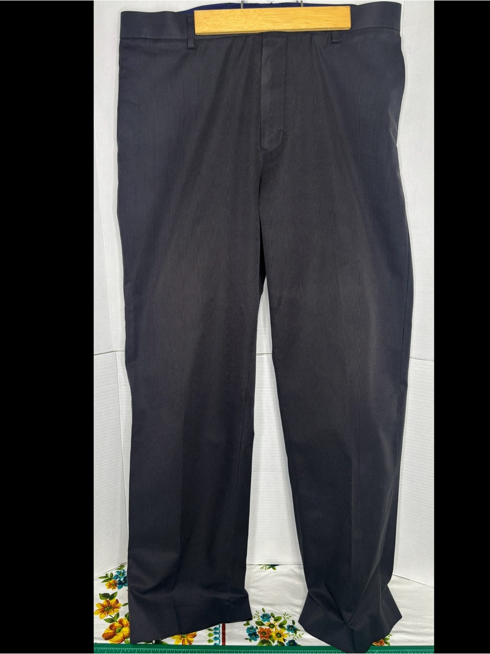 Banana Republic Men's 35X32 Dark Grey Non Ironed Slim Fit Dress Pants Ribbed